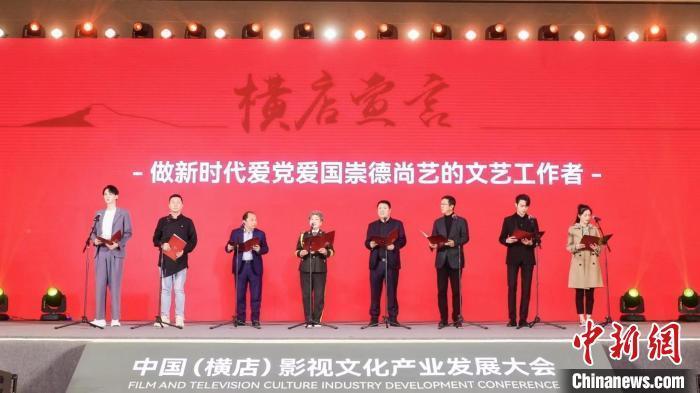 罗马队2-1维罗纳,新主帅德罗西率队立即止败